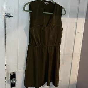 Speed control in New York dress size medium